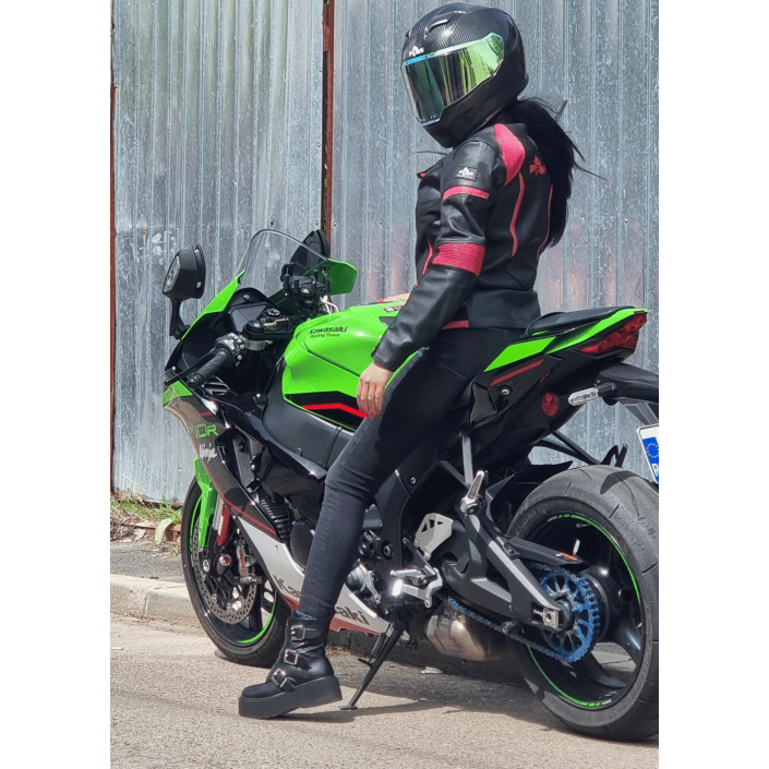 Geacă Moto Damă Piele cu Protecții Nivel 2 – Perfectă pentru Vară și Primăvară, PES, Negru/Roz Geacă Moto Damă Piele cu Protecții Nivel 2 – Perfectă pentru Vară și Primăvară, PES, Negru/Roz