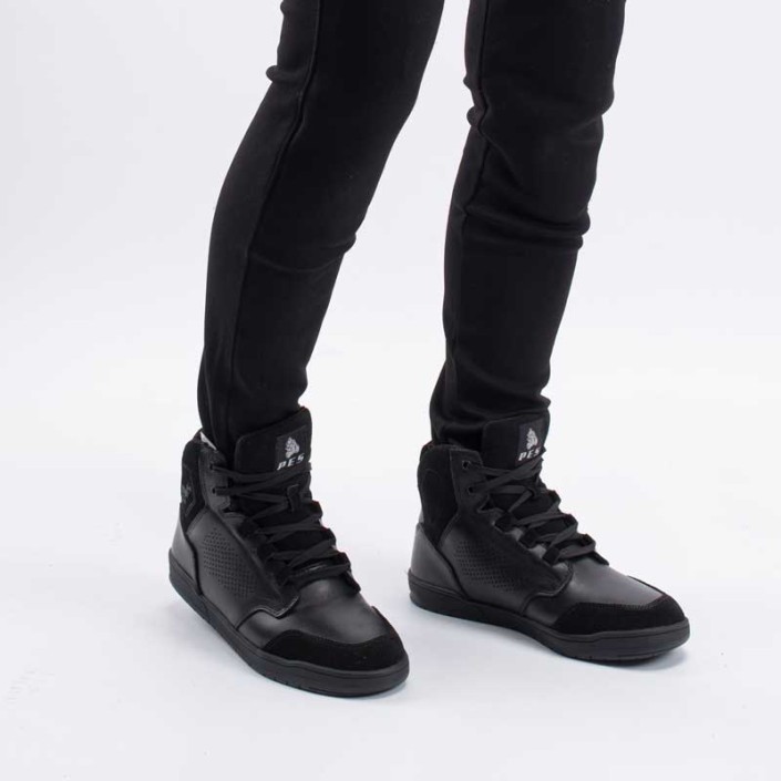 Ghete moto urbane PES City Guard, respirabile, cu protecții la impact, din piele perforată