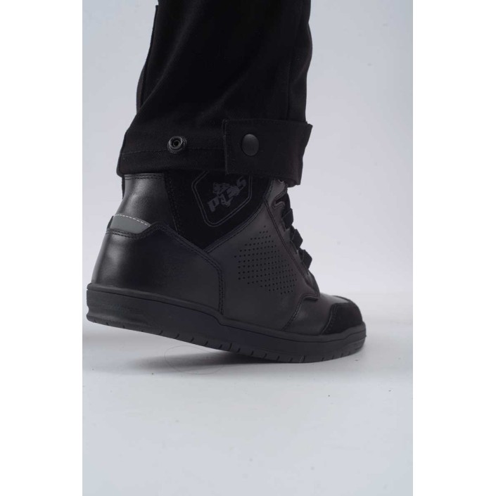 Ghete moto urbane PES City Guard, respirabile, cu protecții la impact, din piele perforată