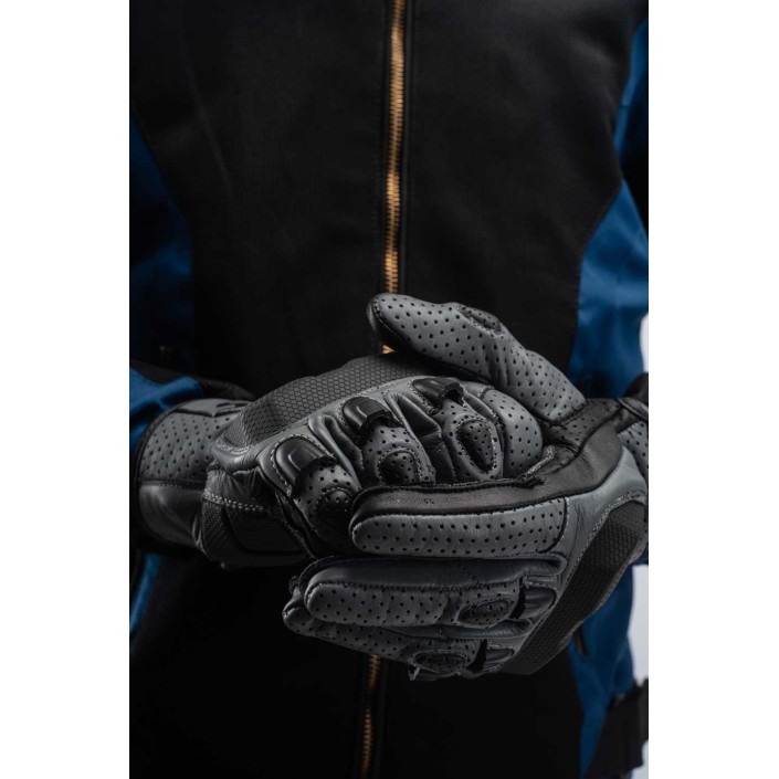 Mănuși moto din piele perforată PES Asphalt Air – confort, ventilație și protecție pentru vară Mănuși moto din piele perforată PES Asphalt Air – confort, ventilație și protecție pentru vară