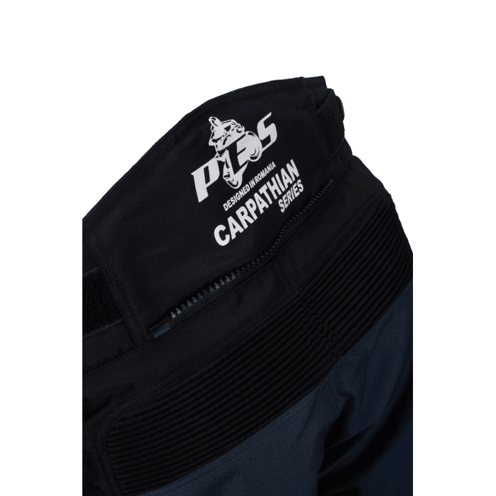 Pantaloni Moto Touring PES Carpathian Series – 4 Sezoane, Ripstop 600D AA, Impermeabili, Protecții Level 2 Genunchi Pantaloni Moto Touring PES Carpathian Series – 4 Sezoane, Ripstop 600D AA, Impermeabili, Protecții Level 2 Genunchi