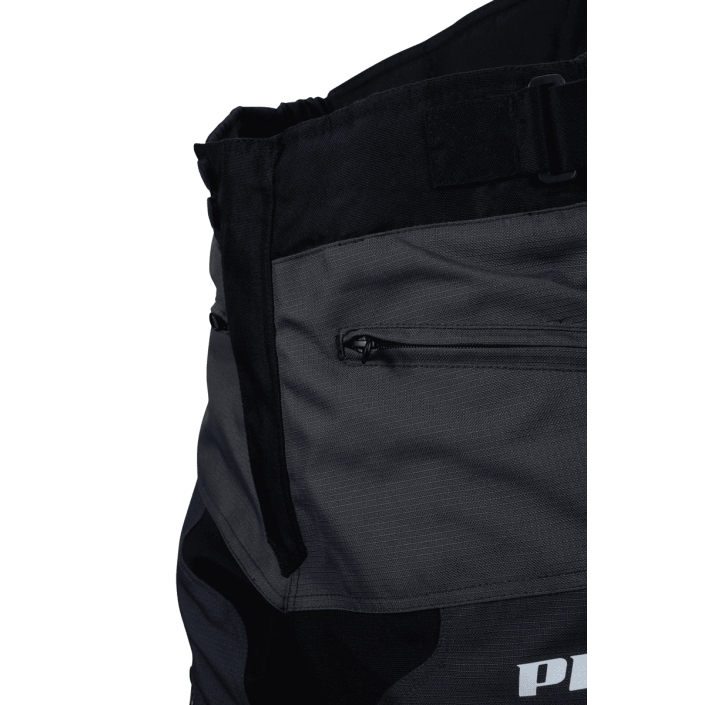 Pantaloni Moto Touring PES Carpathian Series – 4 Sezoane, Ripstop 600D AA, Impermeabili, Protecții Level 2 Genunchi Pantaloni Moto Touring PES Carpathian Series – 4 Sezoane, Ripstop 600D AA, Impermeabili, Protecții Level 2 Genunchi