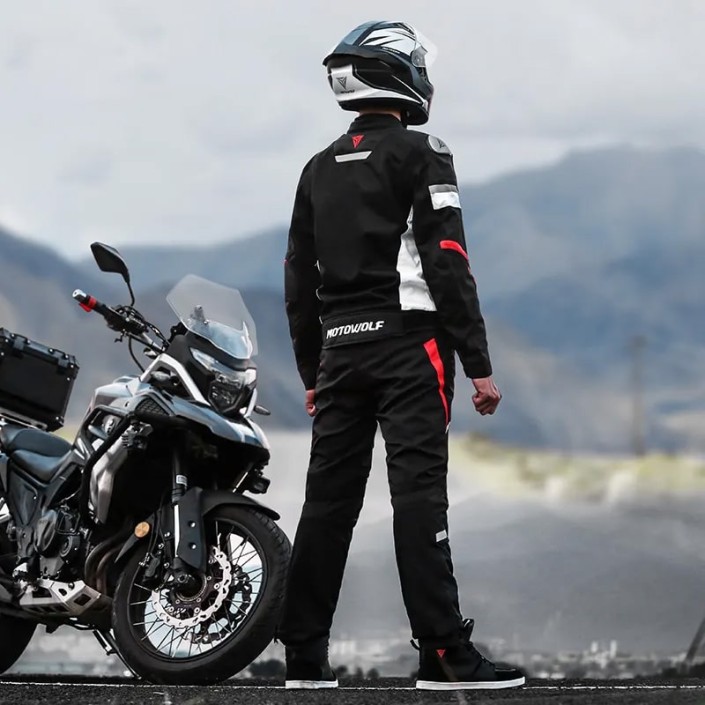 Geacă Moto MOTOWOLF rezistentă la apă din 600D Oxford, mesada detasabila, protectii umeri,coate si spate incluse certificate CE, buzunar interior, Rosu
