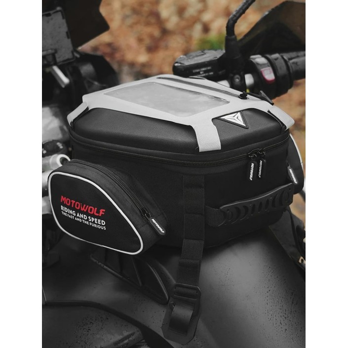 Geanta Moto Rezervor Motowolf Impermeabila cu Prindere Curea si Buzunar Touchscreen pentru telefon, Potrivita pentru Rezervor, Codita si ca ghiozdan moto, Include 2 Prinderi