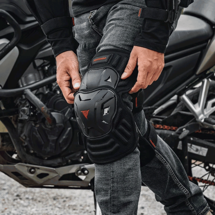 Genunchiere Moto Motowolf Universale – Protecție CE, 3 Straturi, Eliberare Rapidă, Benzi Velcro, ATV, Trotinetă, Scuter Genunchiere Moto Motowolf Universale – Protecție CE, 3 Straturi, Eliberare Rapidă, Benzi Velcro, ATV, Trotinetă, Scuter