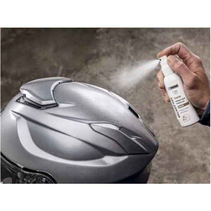 Set kit curatare si ingrijire casca moto, contine laveta microfibra, Ipone